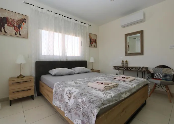 Lejlighed Nissi 3 View 2 Bedroom