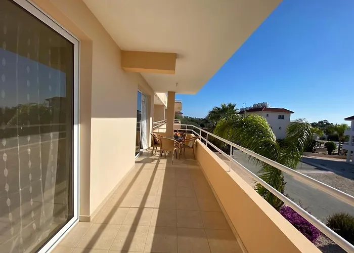 Nissi 3 View 2 Bedroom アパート アヤナパ